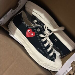 Comme de garçon converse